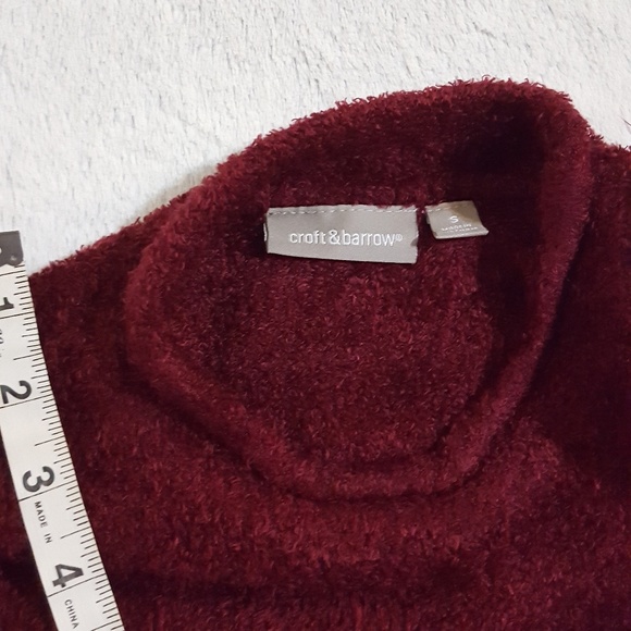 croft & barrow sweater size:s very cozy and warm  color is maroon - Picture 6 of 9